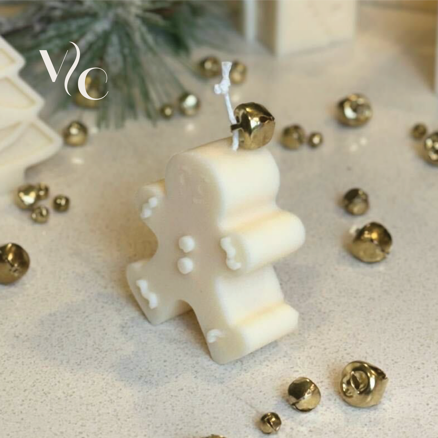 Gingerbread Man Soy Wax Candle, Christmas Candle, Aesthetic, Minimalist, Home DecorAdd a Touch of Warmth with Our Red Apple Soy Wax Cand
