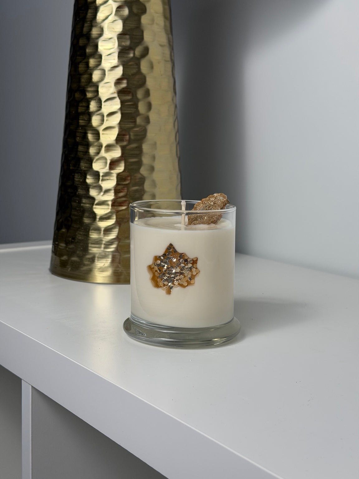 12 oz Apple Cinnamon candle with sparkling gold maple leaf details